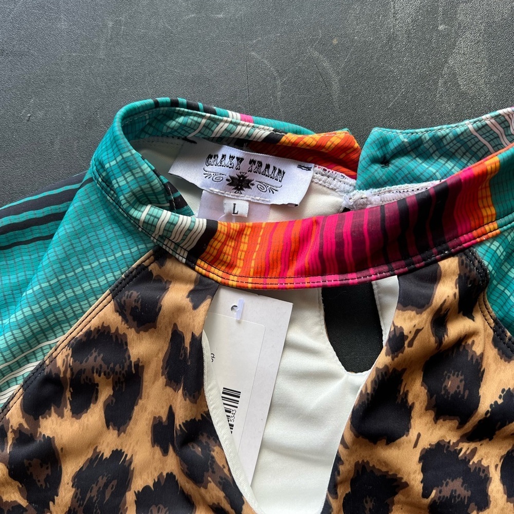NWT Crazy Train Swimsuit Top - Picture 3 of 4